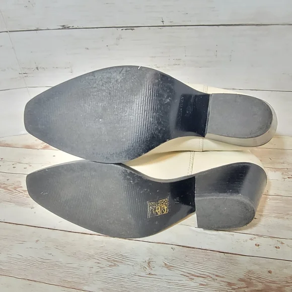 Everlane Cream and Black Ankle Boots - Picture 12 of 15